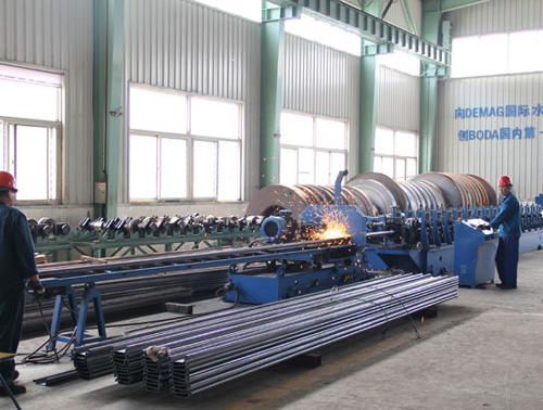 KPK軌道冷軋機(jī)